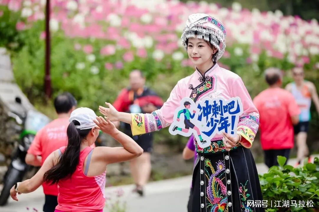 美网资格赛首轮两场金花德比开道,郑钦文上签被称进正赛无悬念